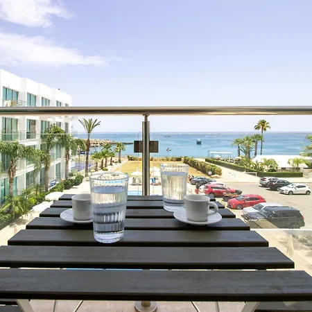 Апартаменты Stunning Sea-views Apt, *