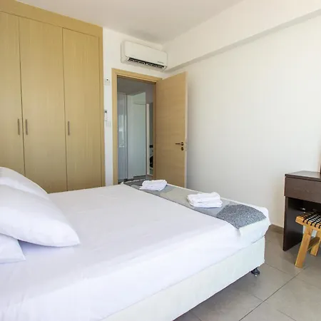 Stunning Sea-views Apt, プロタラス