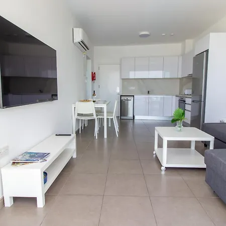 Stunning Sea-views Apt, Lejlighed *