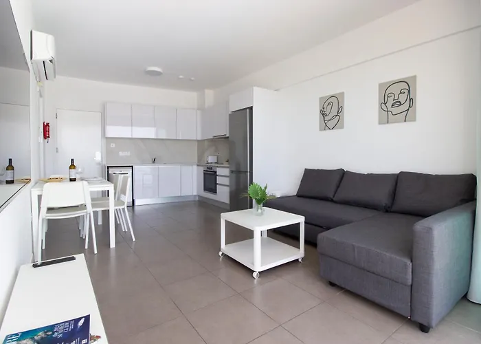 Stunning Sea-views Apt, Protaras