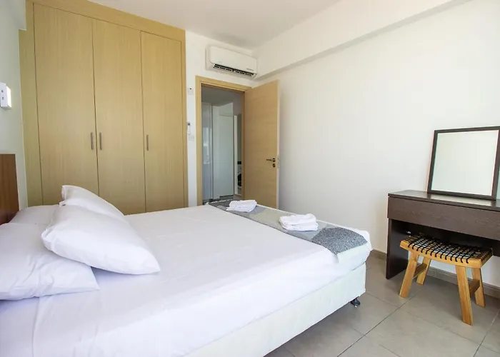 Stunning Sea-views Apt, Protaras